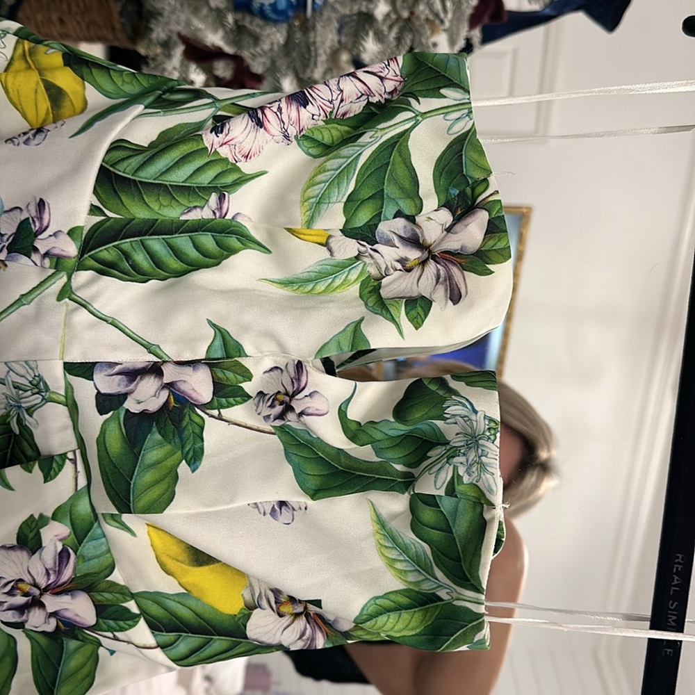Fun summer romper - Picture 2 of 3